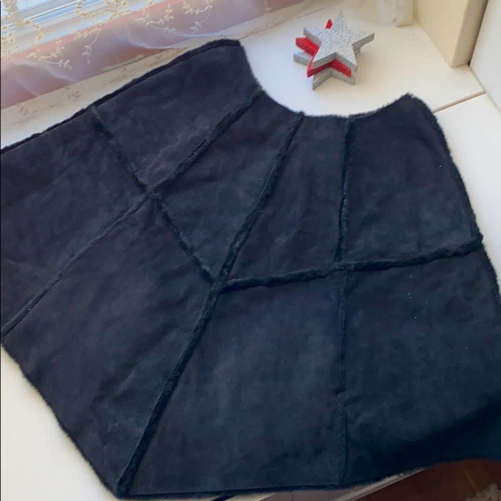 UGG Suede Poncho | Rare Find
